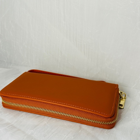 Unbranded | Elegant Orange Wristlet Clutch - Picture 3 of 5